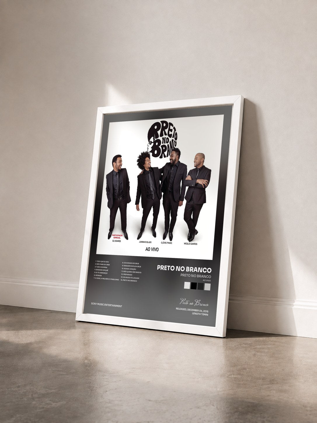 #blanc Tableau de l'album Preto no Branco (Ao Vivo) de Preto no Branco vu de trois quarts, cadre blanc