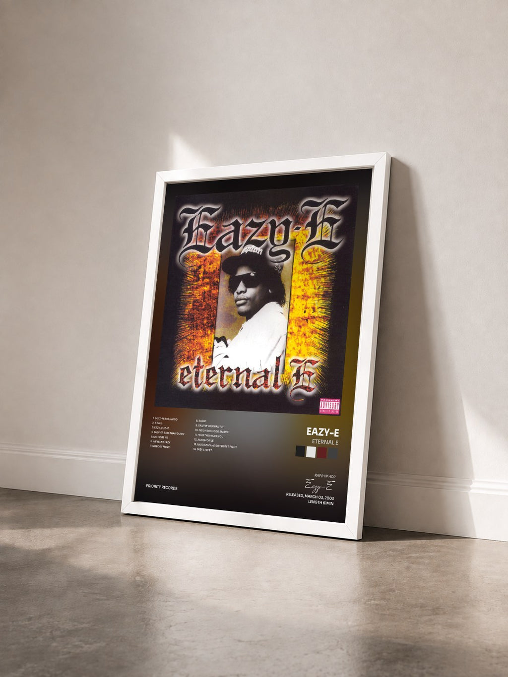 #blanc Tableau de l'album Eternal E de Eazy-E vu de trois quarts, cadre blanc