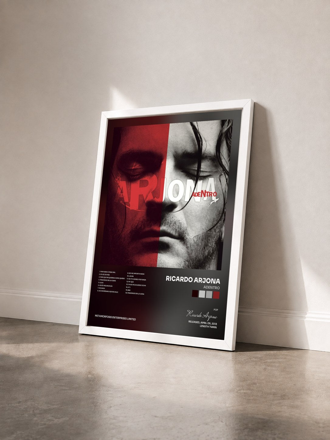 #blanc Tableau de l'album Adentro de Ricardo Arjona vu de trois quarts, cadre blanc