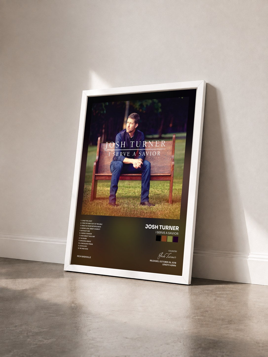 #blanc Tableau de l'album I Serve A Savior de Josh Turner vu de trois quarts, cadre blanc