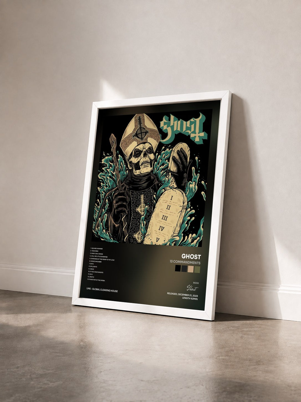 #blanc Tableau de l'album 13 Commandments de Ghost vu de trois quarts, cadre blanc