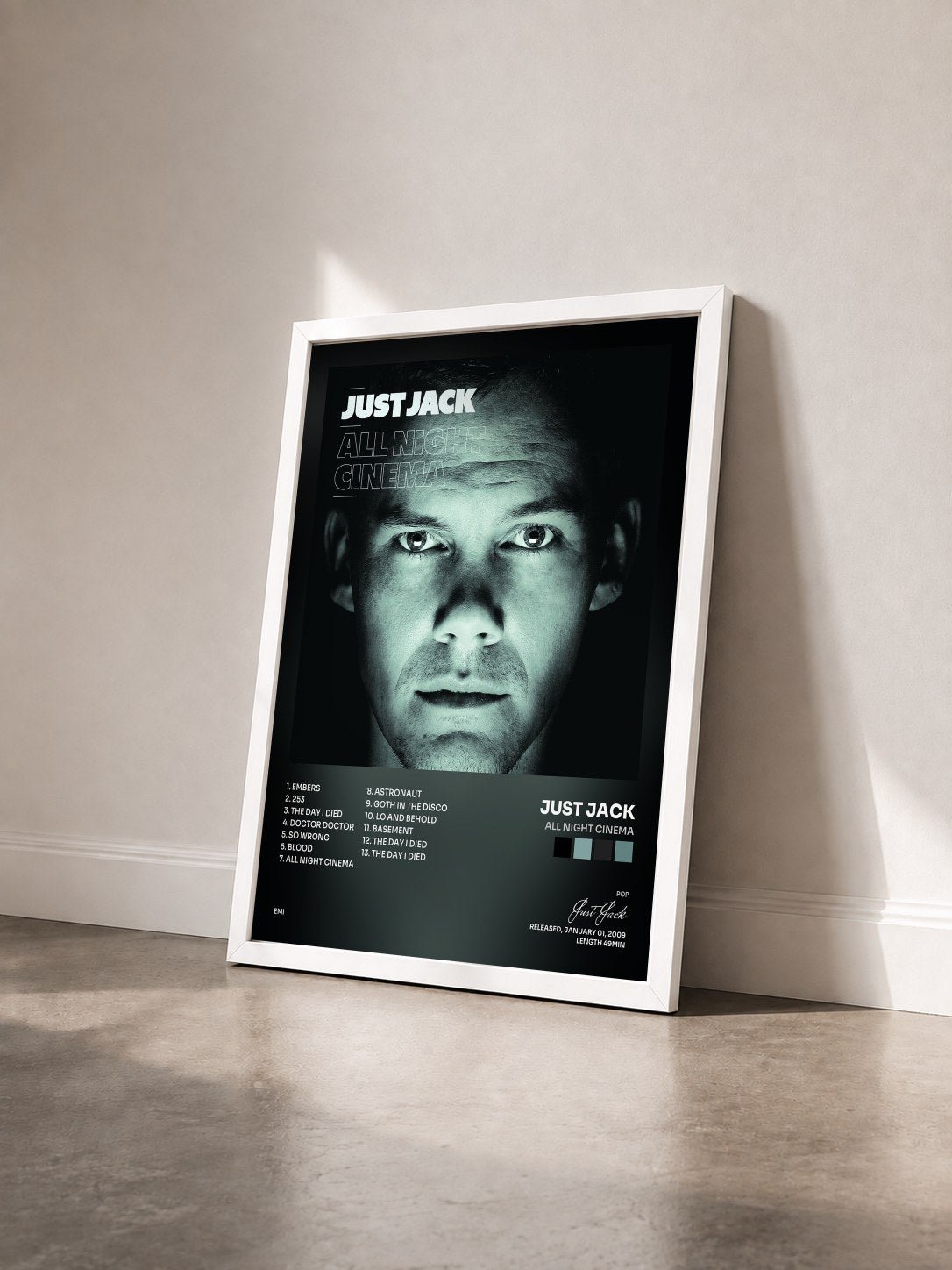 #blanc Tableau de l'album All Night Cinema de Just Jack vu de trois quarts, cadre blanc