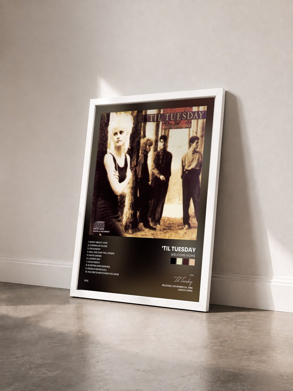 #blanc Tableau de l'album Welcome Home de 'Til Tuesday vu de trois quarts, cadre blanc
