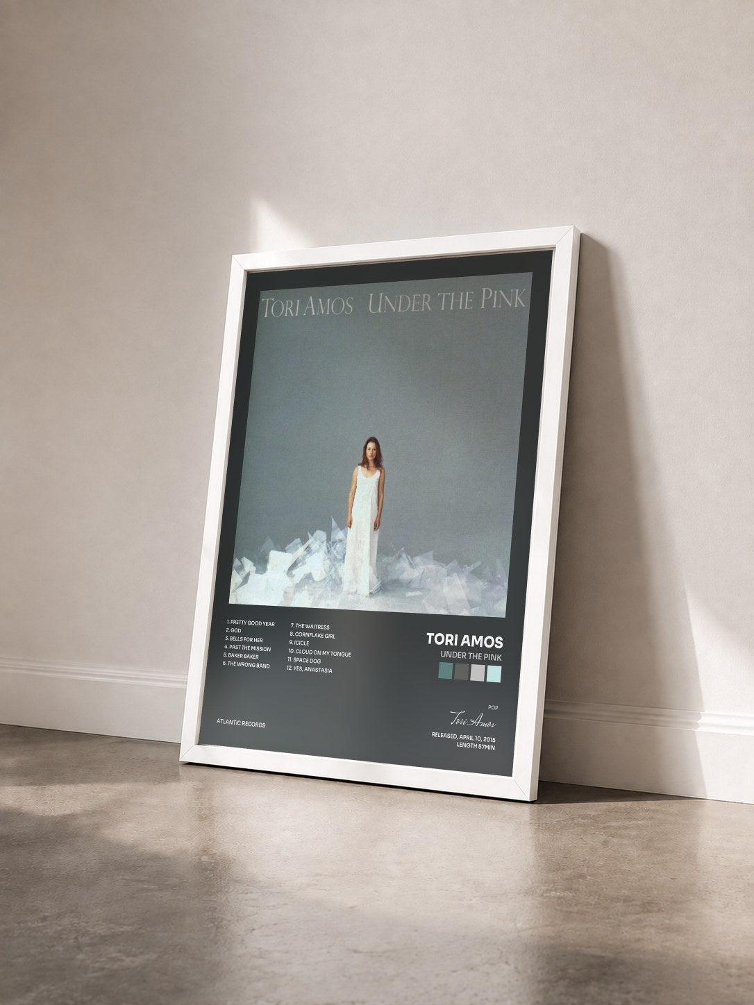 #blanc Tableau de l'album Under the Pink de Tori Amos vu de trois quarts, cadre blanc