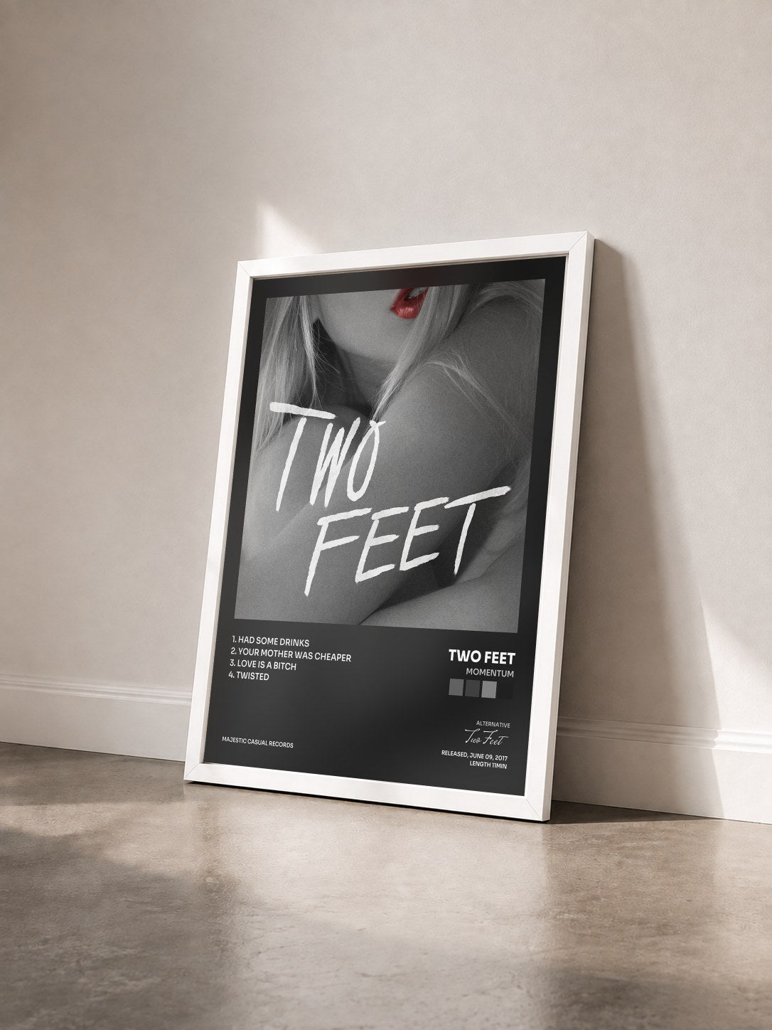 #blanc Tableau de l'album Momentum de Two Feet vu de trois quarts, cadre blanc