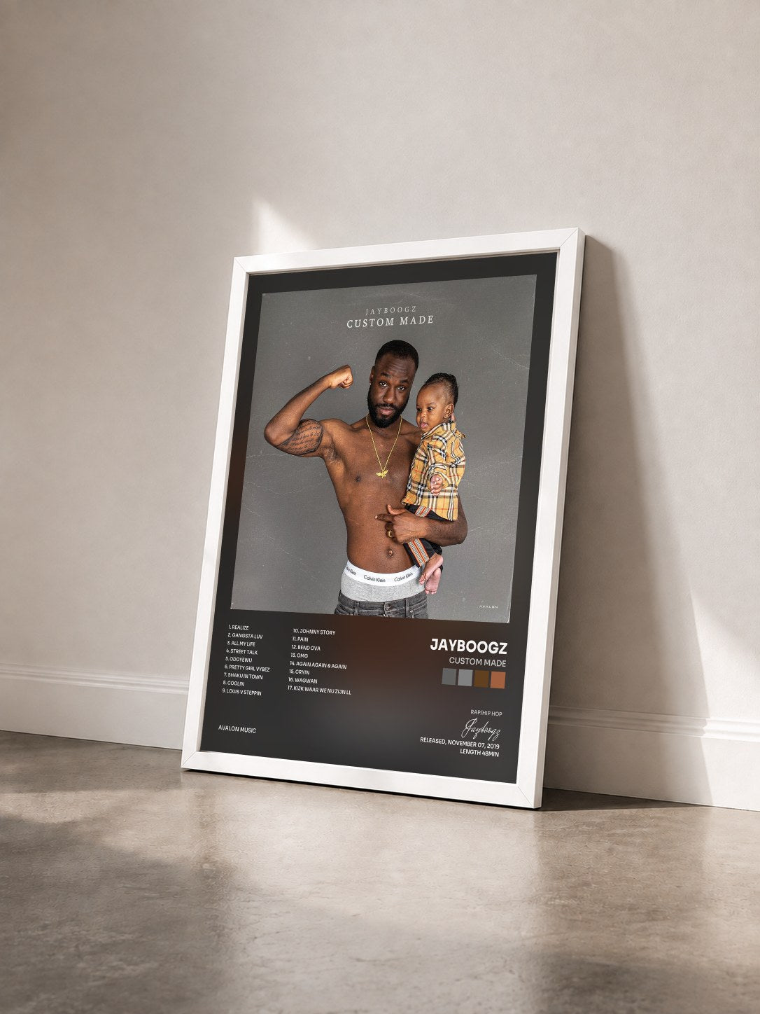 #blanc Tableau de l'album Custom Made de Jayboogz vu de trois quarts, cadre blanc