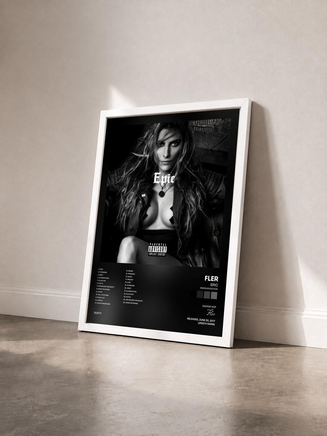 #blanc Tableau de l'album Epic (Premium Edition) de Fler vu de trois quarts, cadre blanc