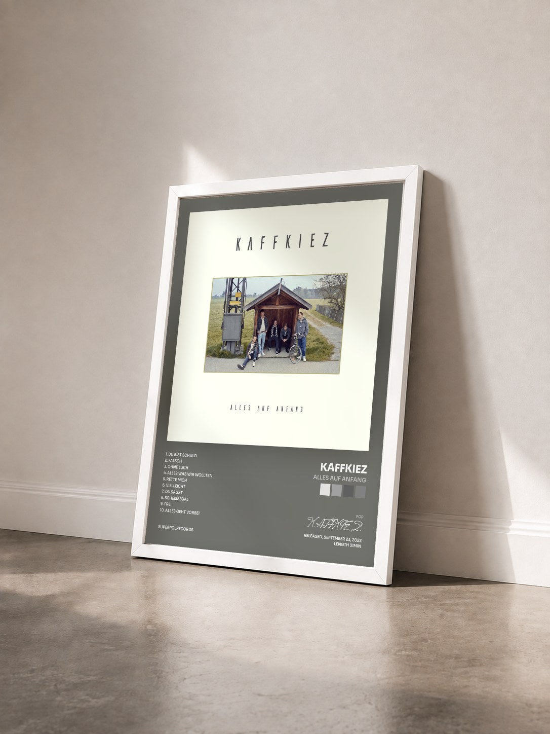 #blanc Tableau de l'album Alles Auf Anfang de KAFFKIEZ vu de trois quarts, cadre blanc