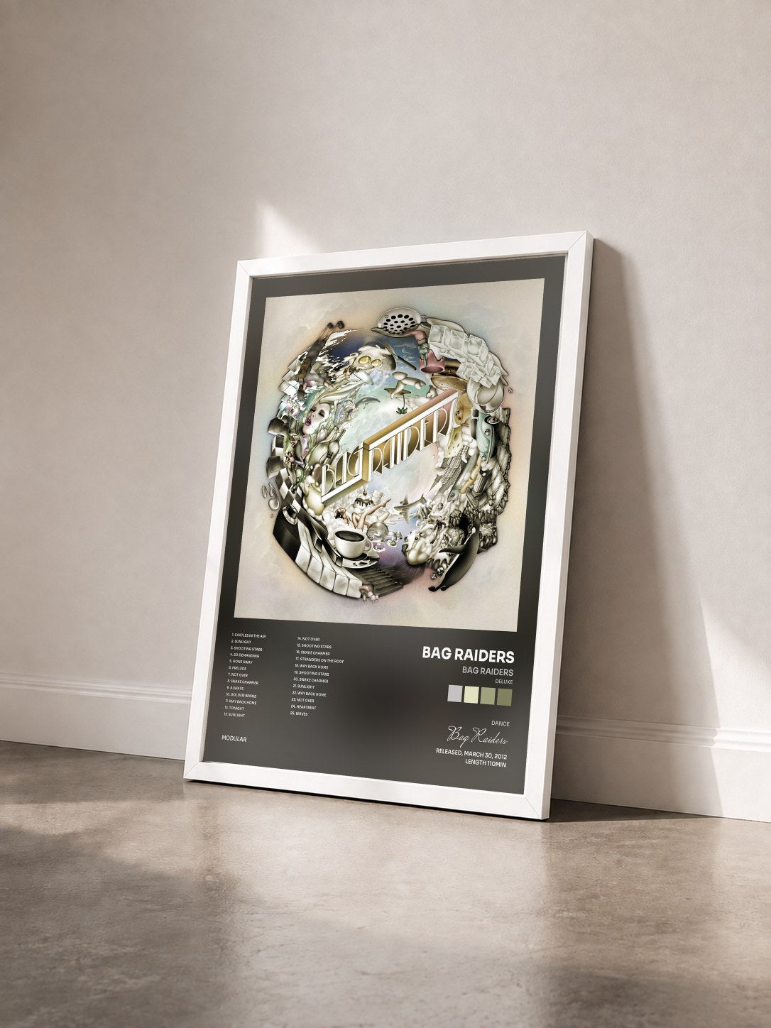 #blanc Tableau de l'album Bag Raiders (Deluxe) de Bag Raiders vu de trois quarts, cadre blanc
