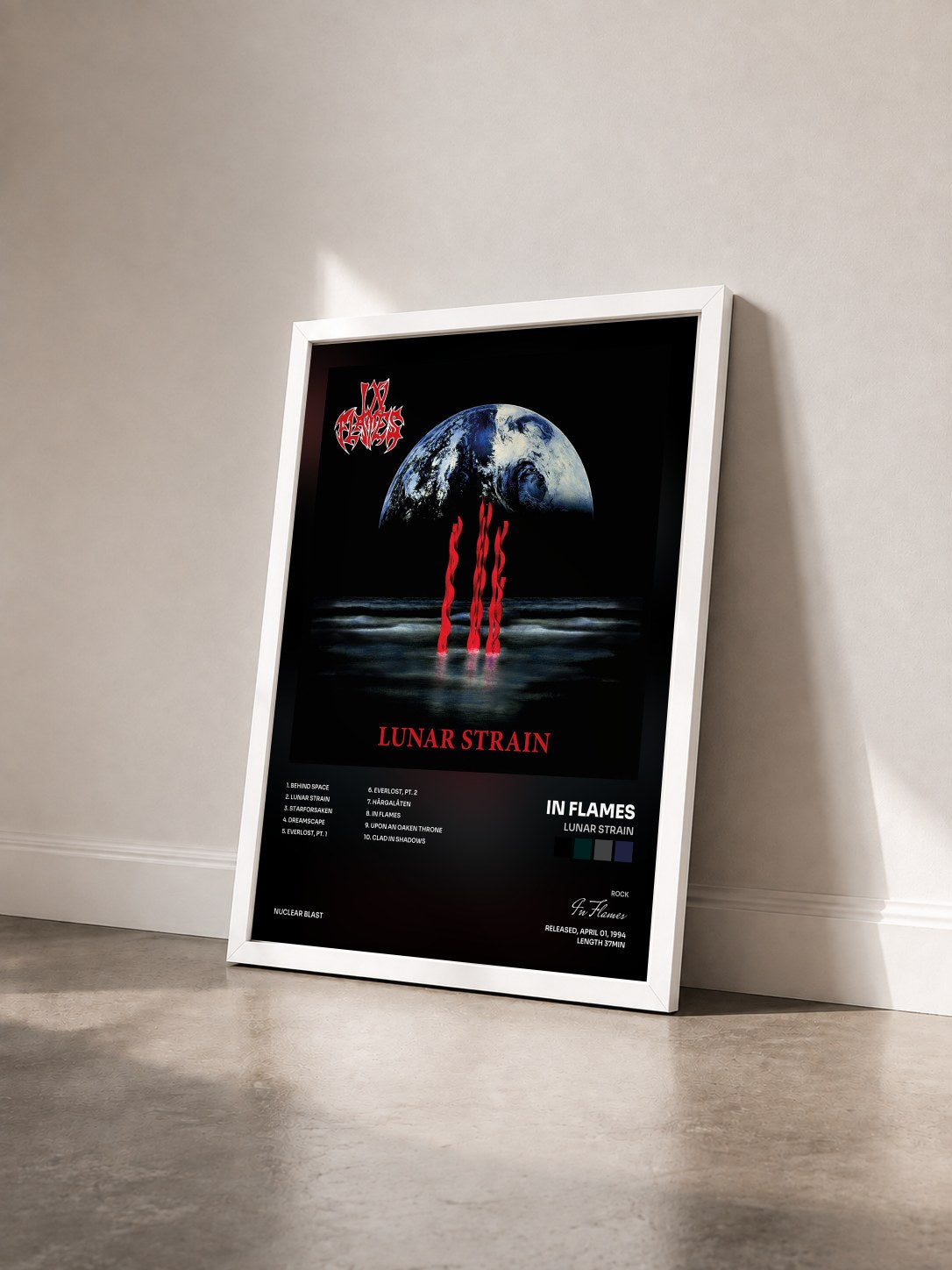 #blanc Tableau de l'album Lunar Strain de In Flames vu de trois quarts, cadre blanc