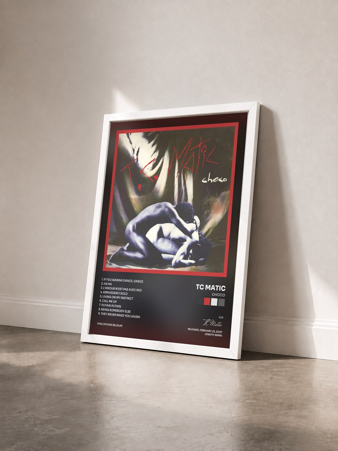 #blanc Tableau de l'album Choco de TC Matic vu de trois quarts, cadre blanc