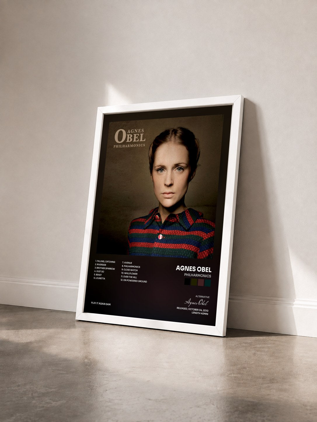 #blanc Tableau de l'album Philharmonics de Agnes Obel vu de trois quarts, cadre blanc