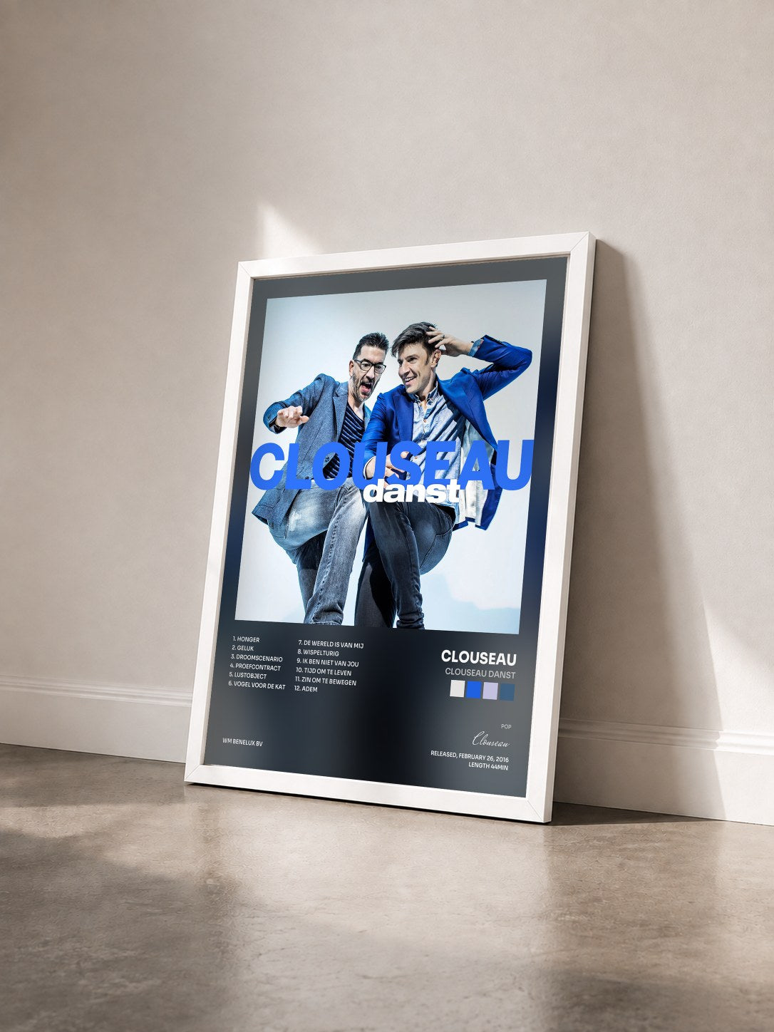 #blanc Tableau de l'album Clouseau Danst de Clouseau vu de trois quarts, cadre blanc
