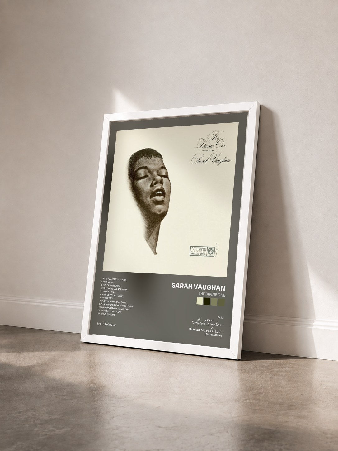 #blanc Tableau de l'album The Divine One de Sarah Vaughan vu de trois quarts, cadre blanc