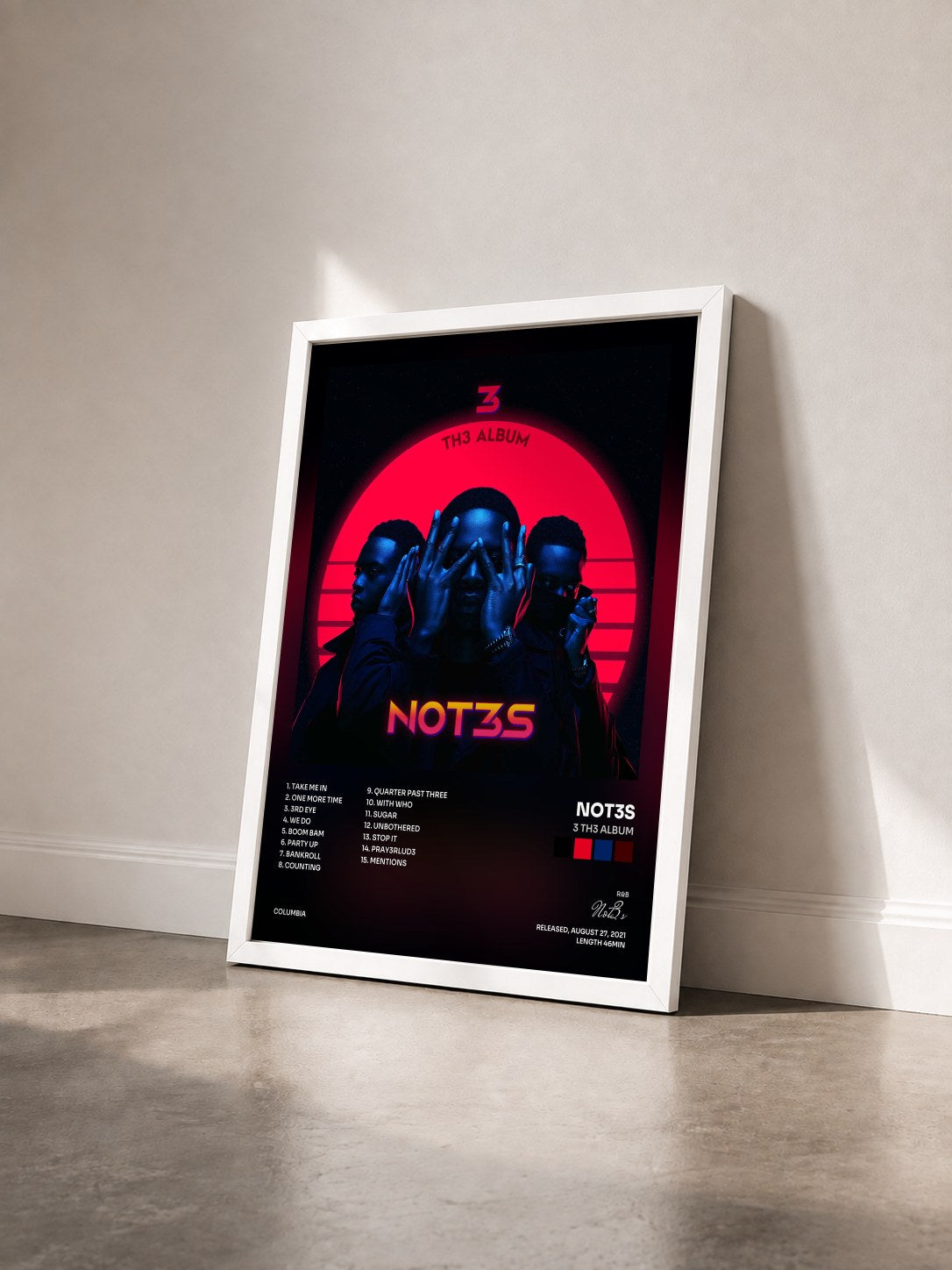 #blanc Tableau de l'album 3 Th3 Album de Not3s vu de trois quarts, cadre blanc