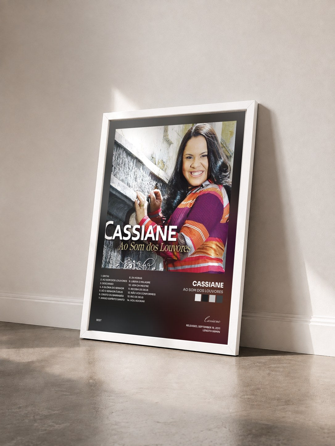 #blanc Tableau de l'album Ao Som dos Louvores de Cassiane vu de trois quarts, cadre blanc