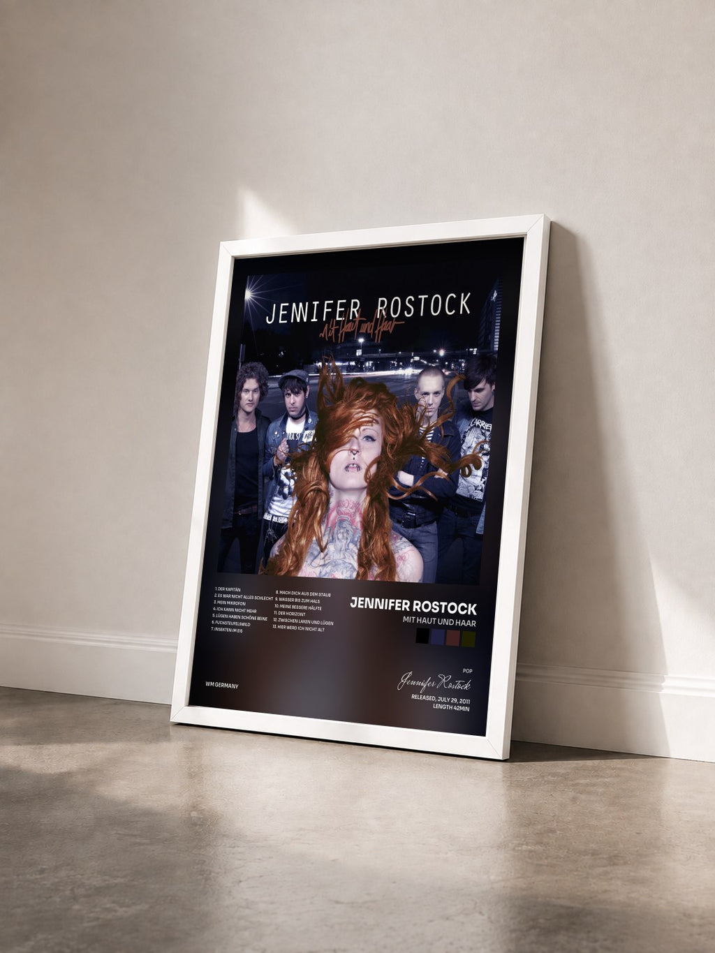 #blanc Tableau de l'album Mit Haut und Haar de Jennifer Rostock vu de trois quarts, cadre blanc