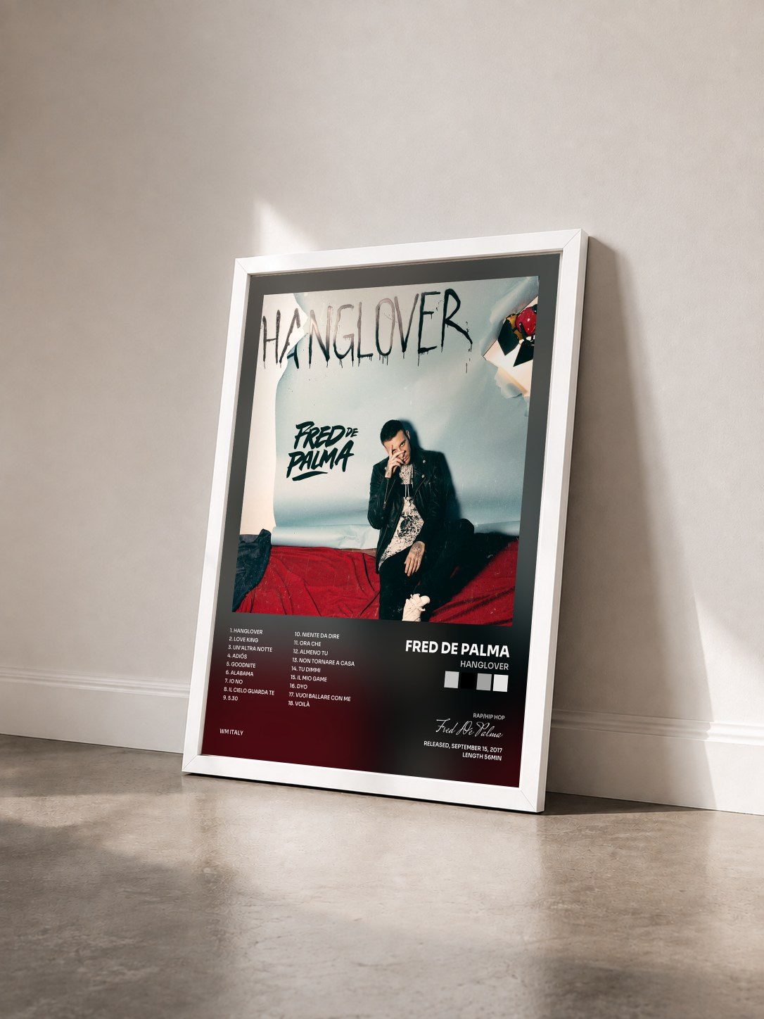 #blanc Tableau de l'album Hanglover de Fred De Palma vu de trois quarts, cadre blanc