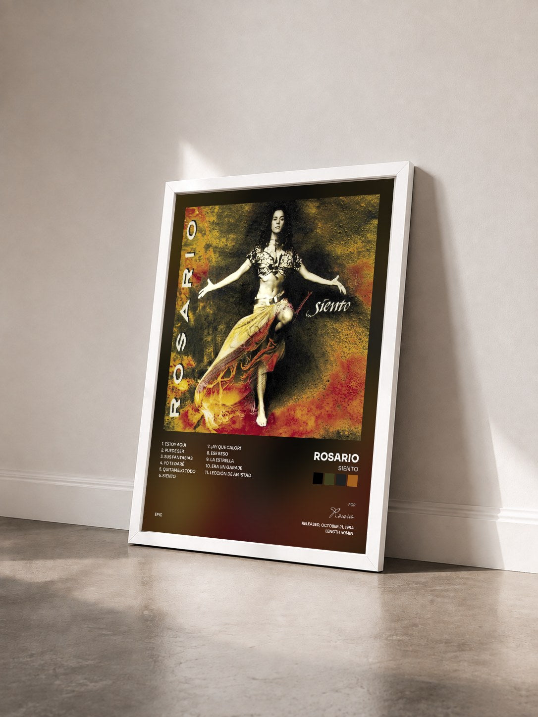 #blanc Tableau de l'album Siento de Rosario vu de trois quarts, cadre blanc