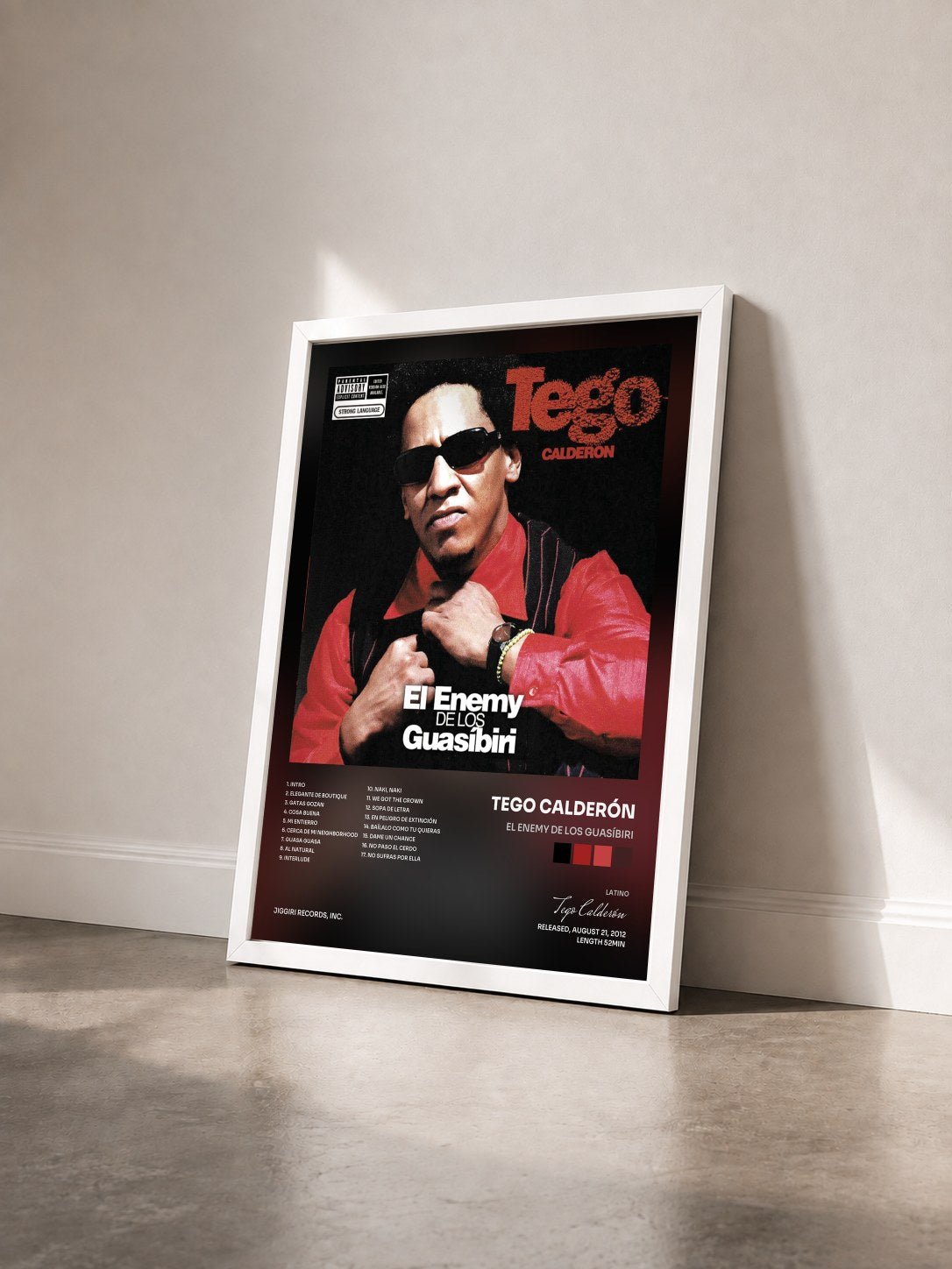 #blanc Tableau de l'album El Enemy de Los Guasíbiri de Tego Calderón vu de trois quarts, cadre blanc