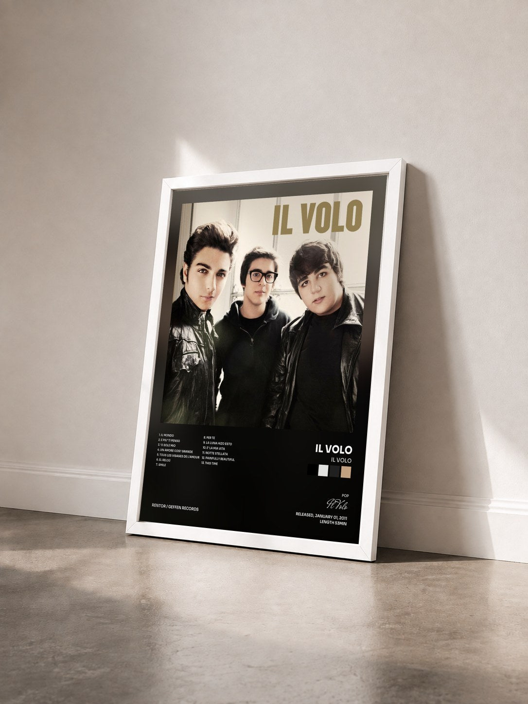 #blanc Tableau de l'album Il Volo de Il Volo vu de trois quarts, cadre blanc