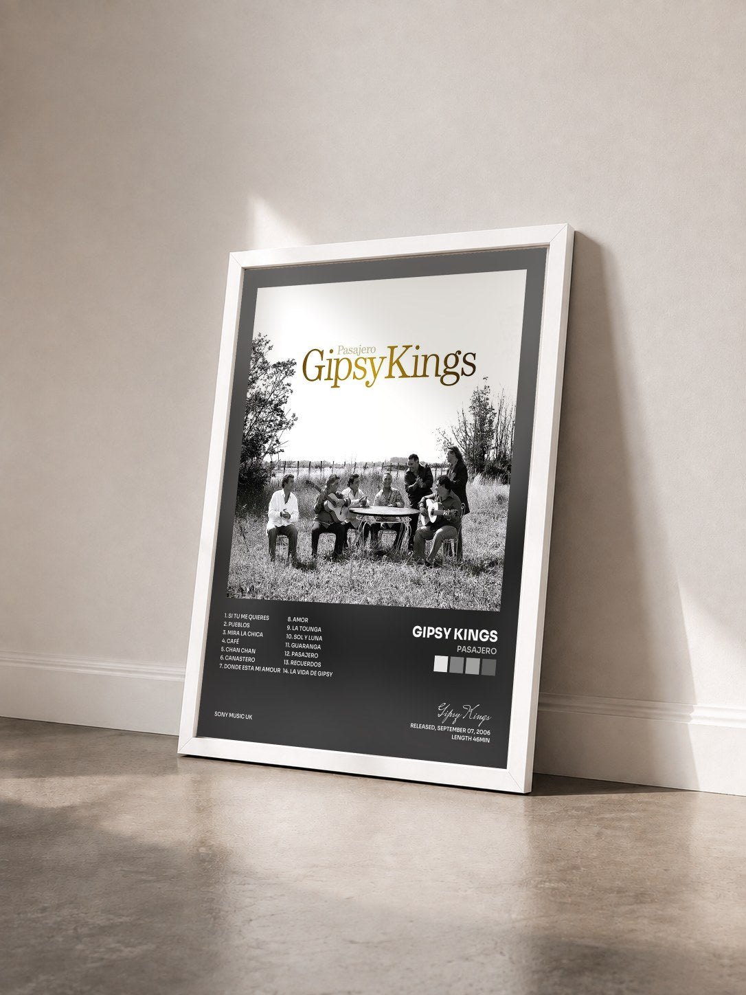#blanc Tableau de l'album Pasajero de Gipsy Kings vu de trois quarts, cadre blanc