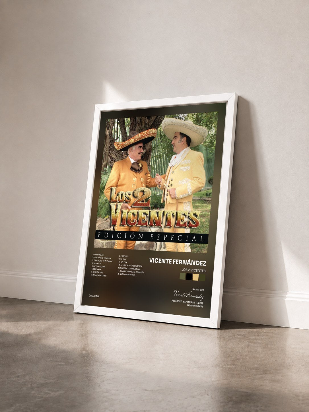 #blanc Tableau de l'album Los 2 Vicentes de Vicente Fernández vu de trois quarts, cadre blanc