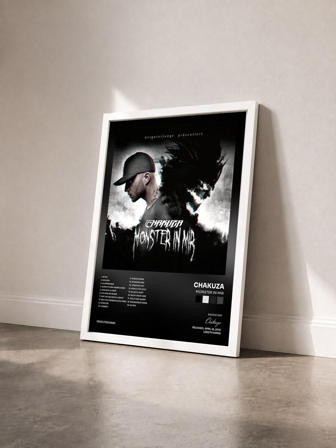#blanc Tableau de l'album Monster in mir de Chakuza vu de trois quarts, cadre blanc