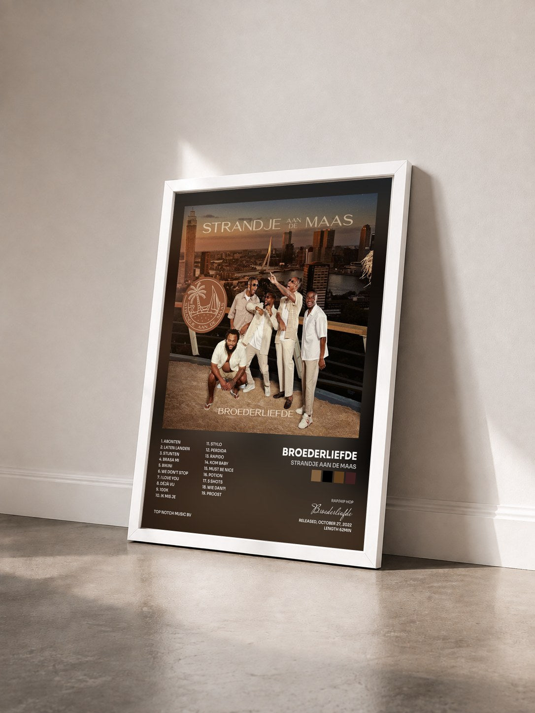 #blanc Tableau de l'album Strandje Aan De Maas de Broederliefde vu de trois quarts, cadre blanc