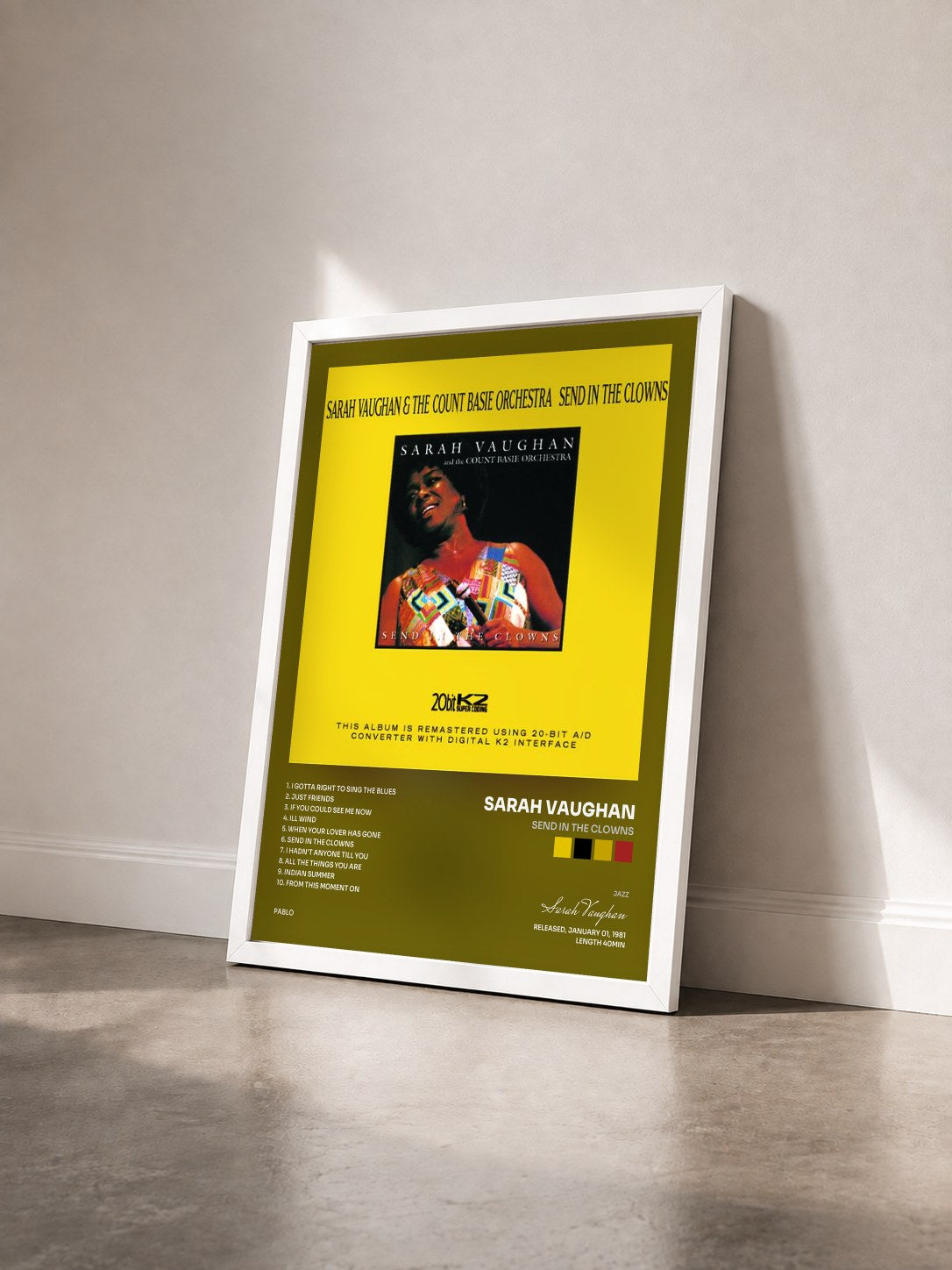 #blanc Tableau de l'album Send In The Clowns de Sarah Vaughan vu de trois quarts, cadre blanc