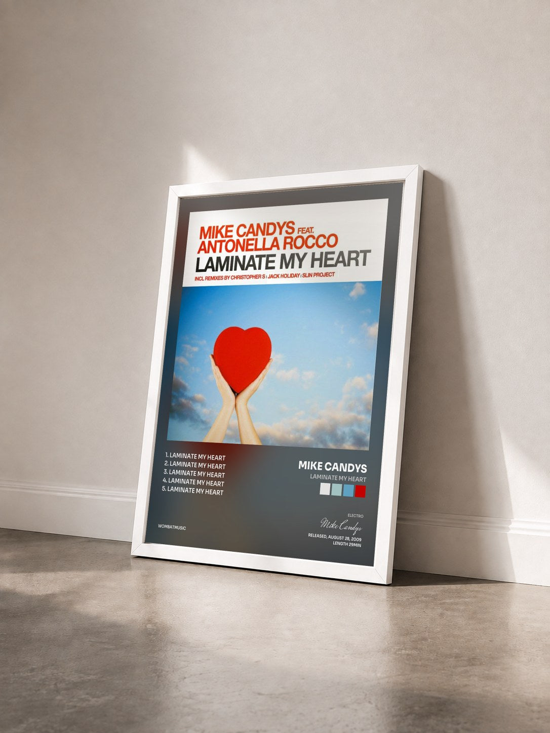 #blanc Tableau de l'album Laminate My Heart de Mike Candys vu de trois quarts, cadre blanc