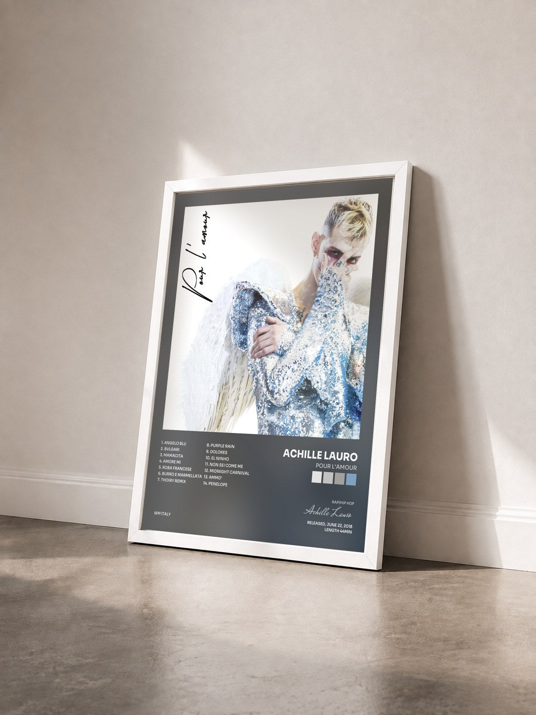#blanc Tableau de l'album Pour l'amour de Achille Lauro vu de trois quarts, cadre blanc