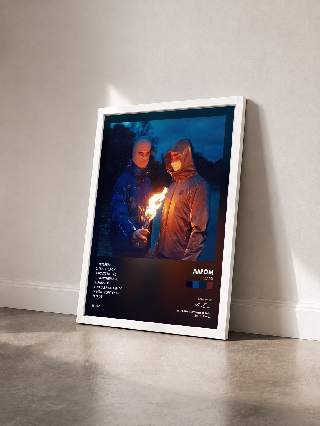 #blanc Tableau de l'album Blizzard de An'Om vu de trois quarts, cadre blanc