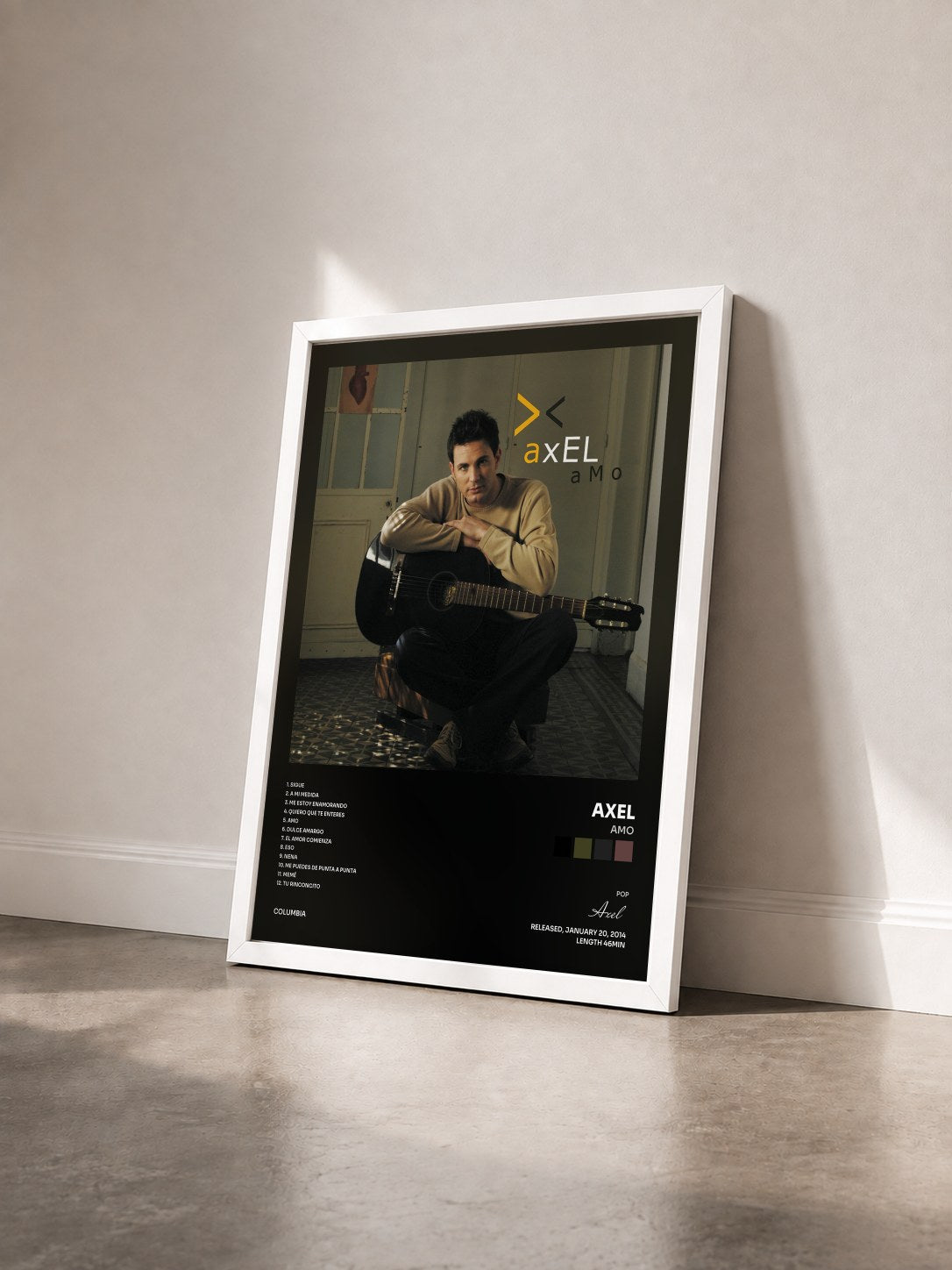 #blanc Tableau de l'album Amo de Axel vu de trois quarts, cadre blanc