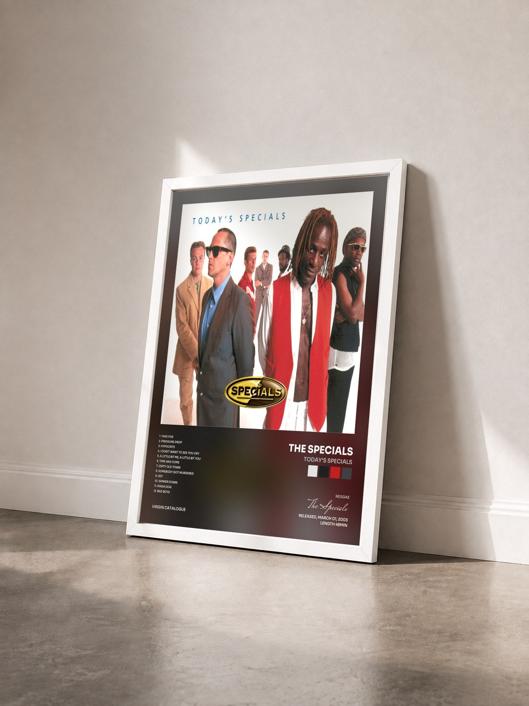 #blanc Tableau de l'album Today's Specials de The Specials vu de trois quarts, cadre blanc