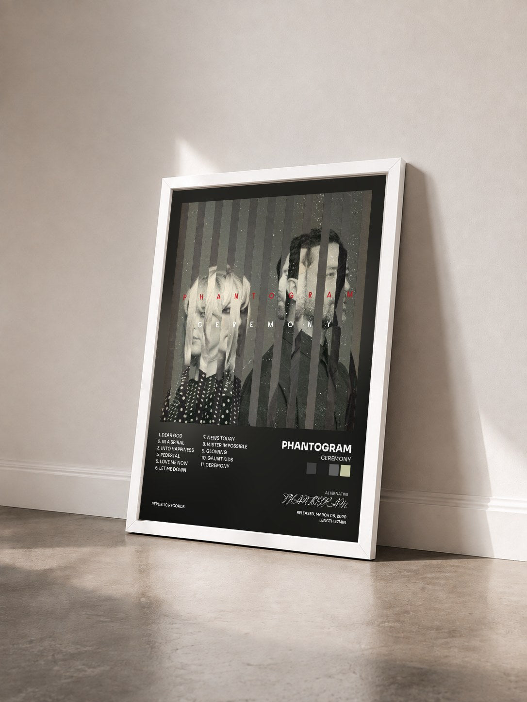 #blanc Tableau de l'album Ceremony de PHANTOGRAM vu de trois quarts, cadre blanc