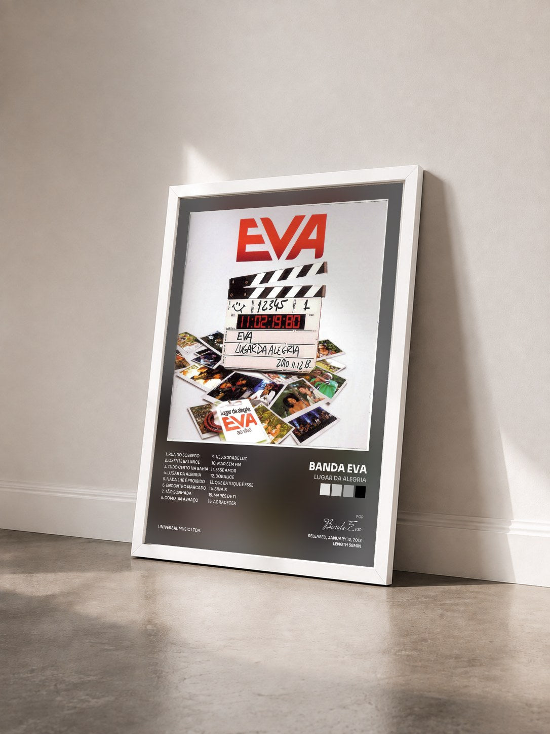 #blanc Tableau de l'album Lugar Da Alegria de Banda Eva vu de trois quarts, cadre blanc