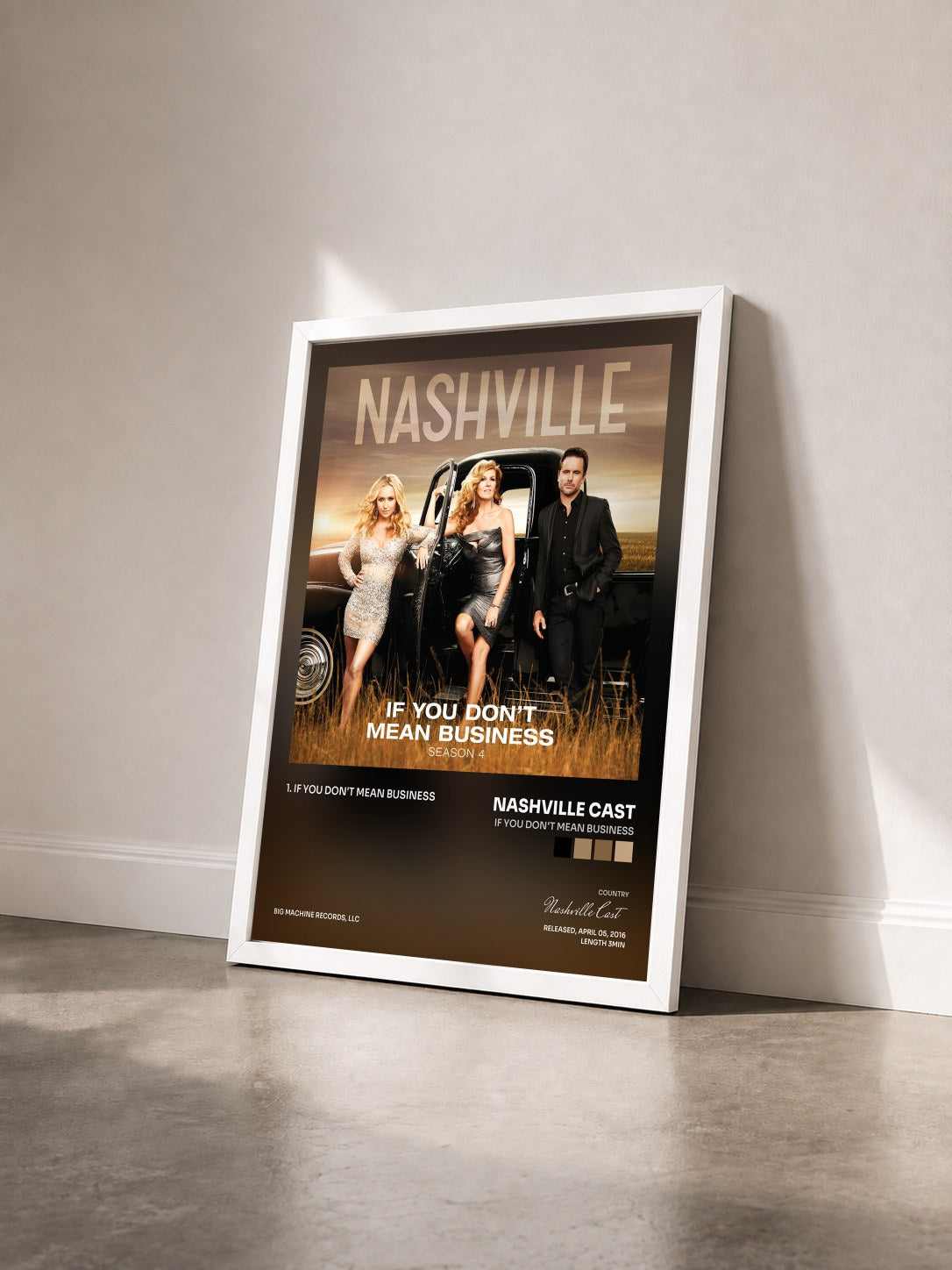 #blanc Tableau de l'album If You Don't Mean Business de Nashville Cast vu de trois quarts, cadre blanc