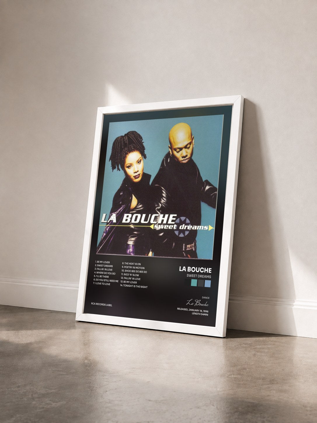 #blanc Tableau de l'album Sweet Dreams de La Bouche vu de trois quarts, cadre blanc