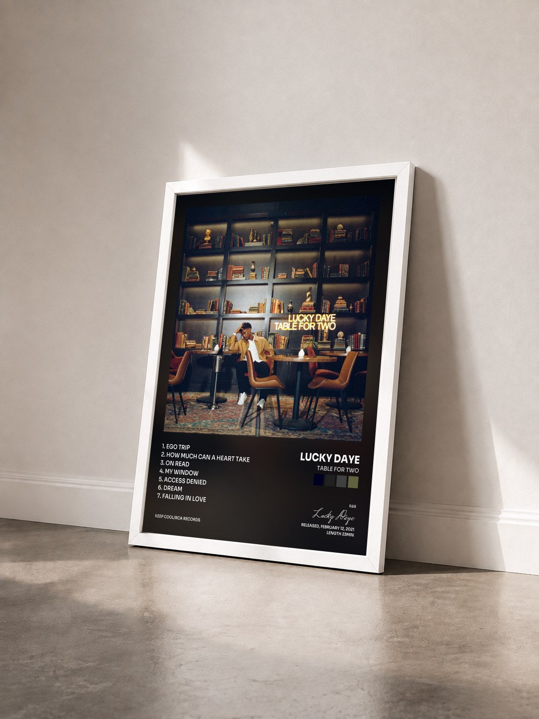 #blanc Tableau de l'album Table For Two de Lucky Daye vu de trois quarts, cadre blanc