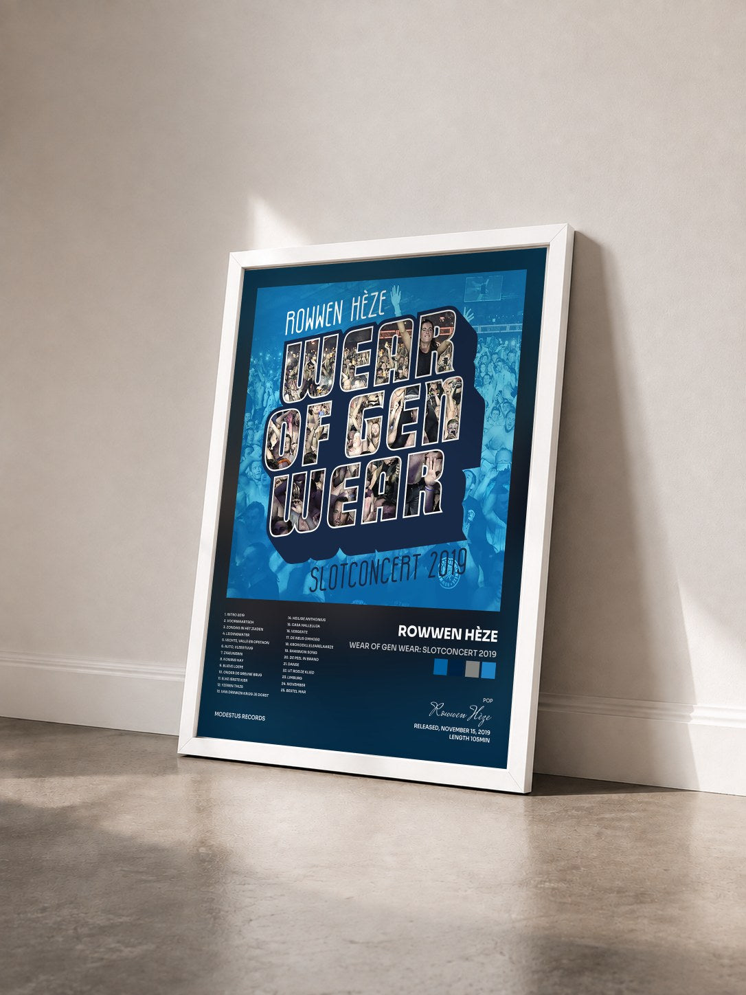 #blanc Tableau de l'album Wear Of Gen Wear: Slotconcert 2019 de Rowwen Hèze vu de trois quarts, cadre blanc
