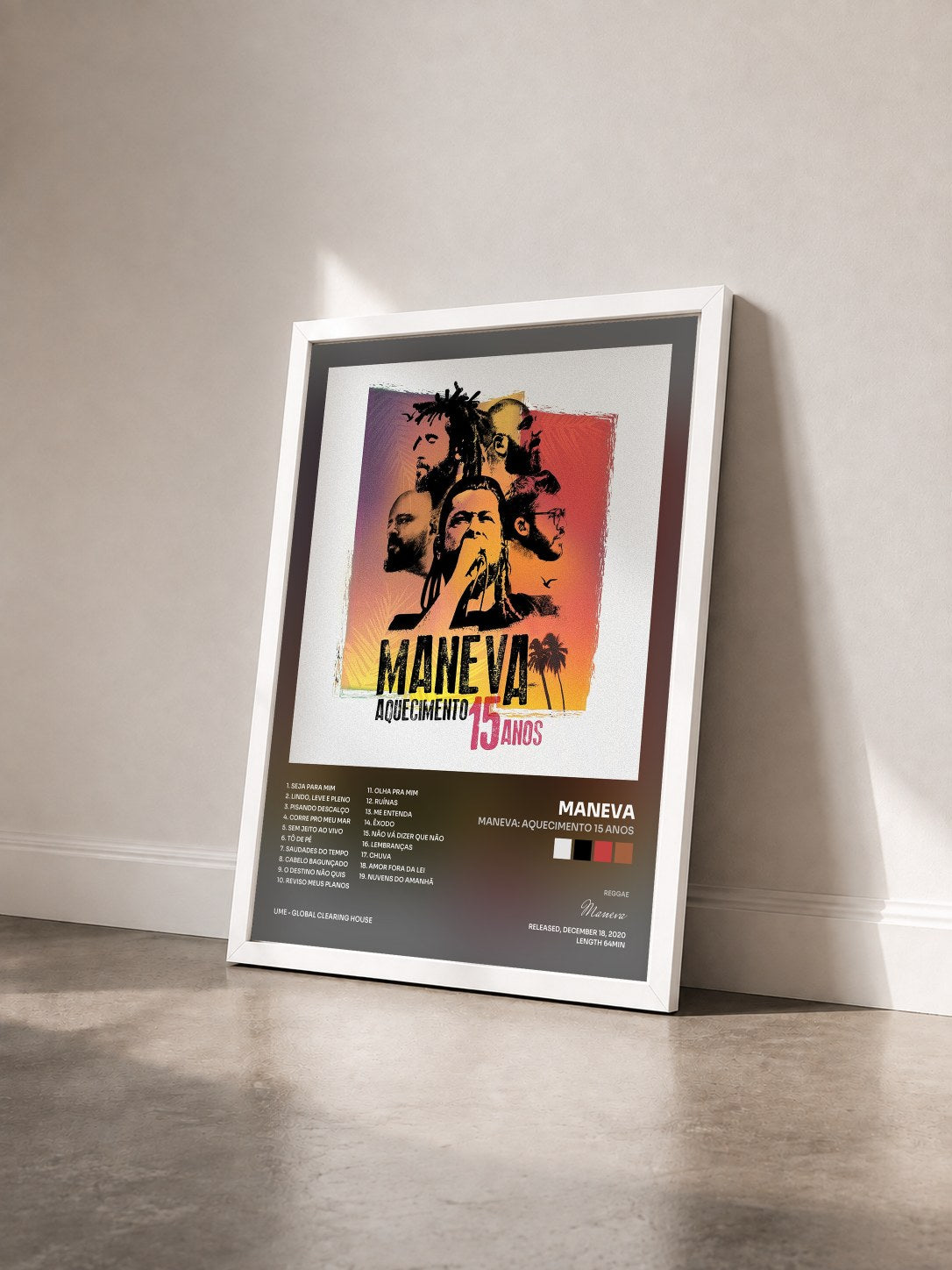 #blanc Tableau de l'album Maneva: Aquecimento 15 Anos de Maneva vu de trois quarts, cadre blanc