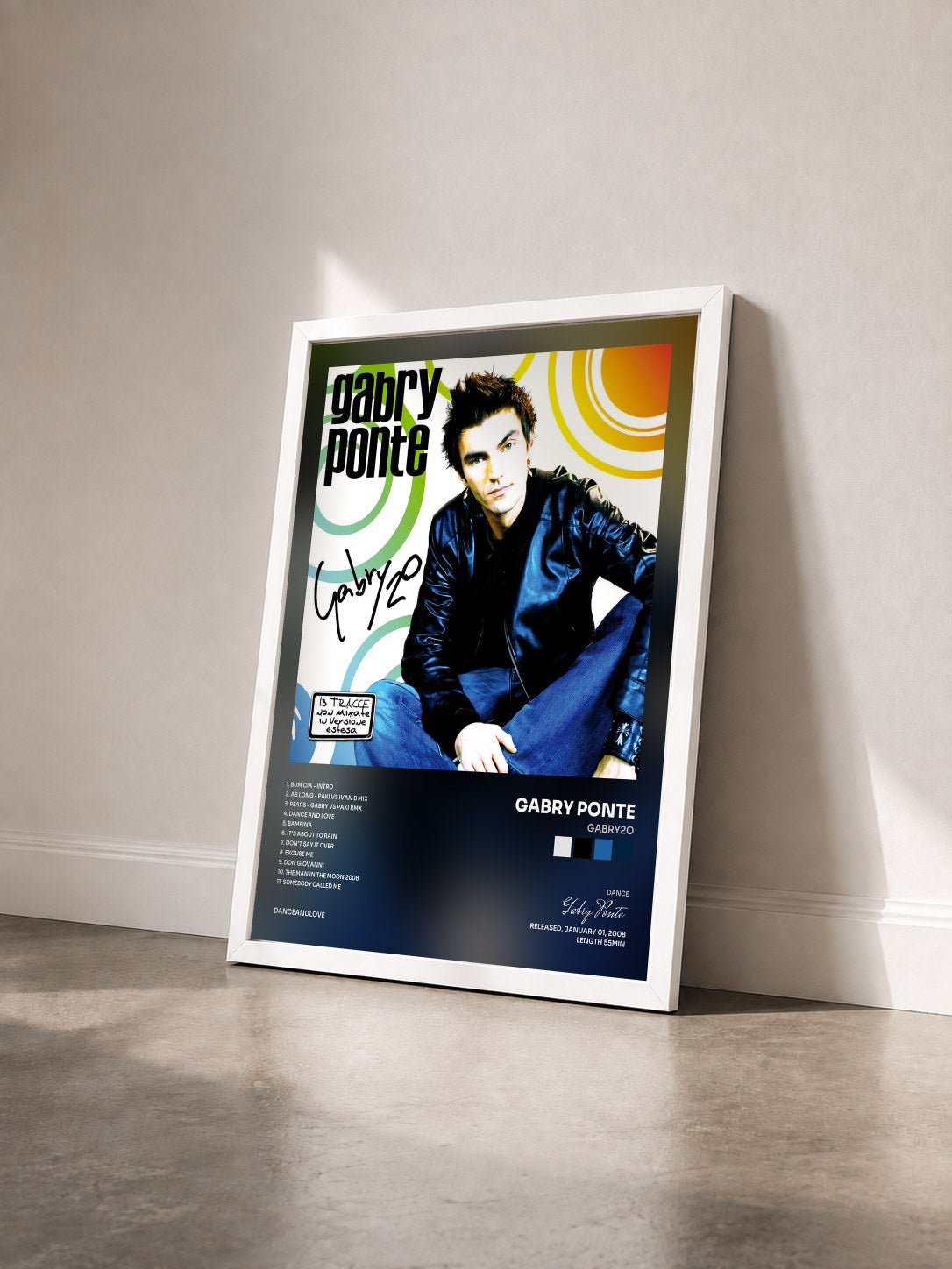 #blanc Tableau de l'album Gabry2o de Gabry Ponte vu de trois quarts, cadre blanc