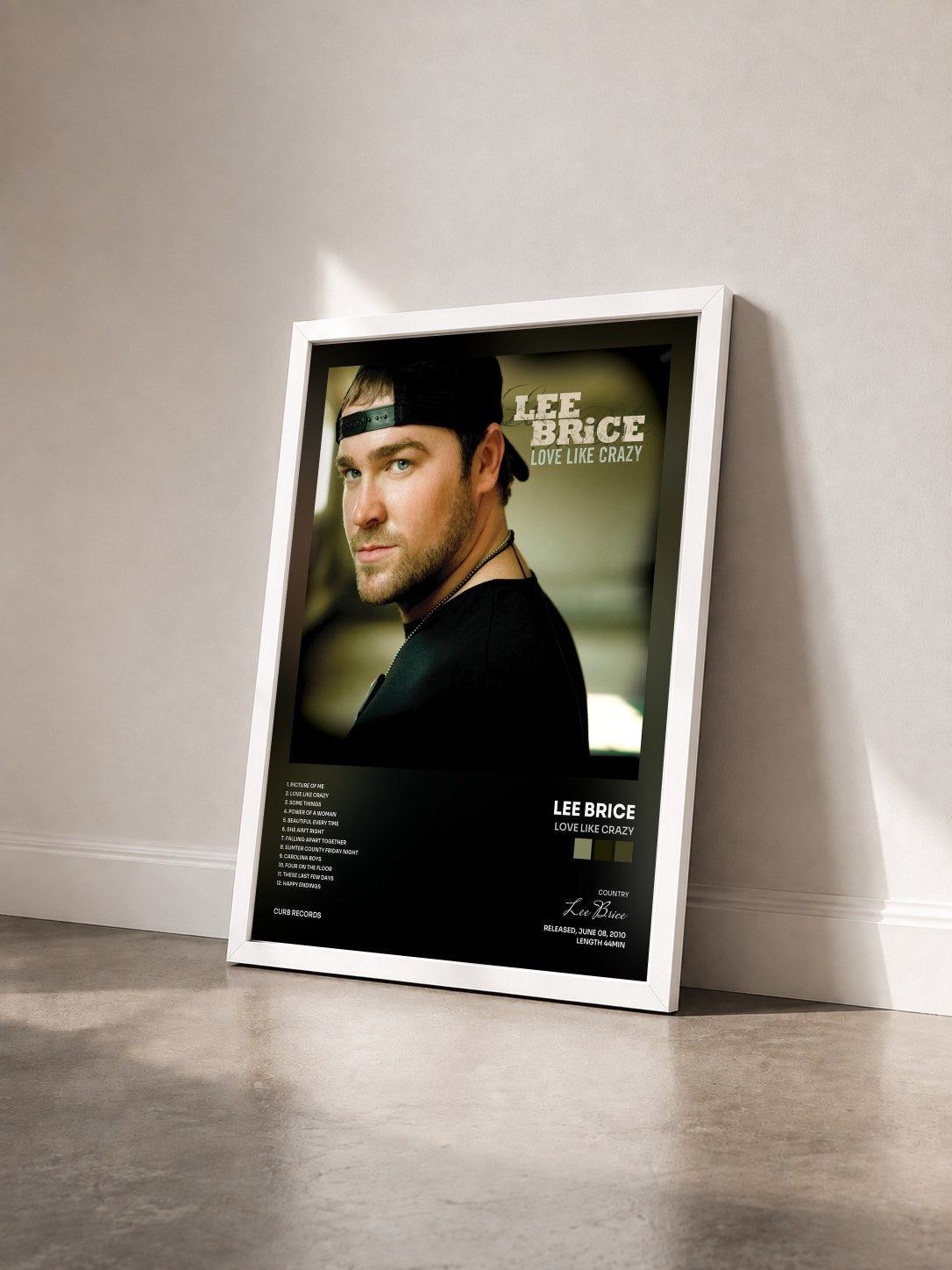 #blanc Tableau de l'album Love Like Crazy de Lee Brice vu de trois quarts, cadre blanc