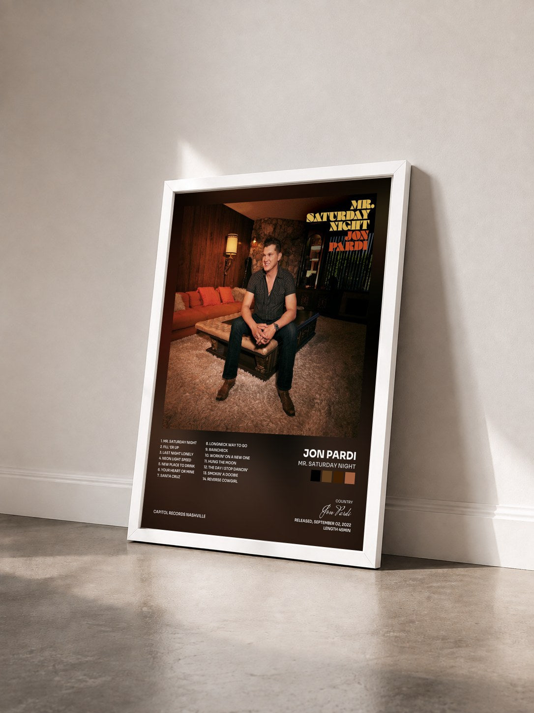 #blanc Tableau de l'album Mr. Saturday Night de Jon Pardi vu de trois quarts, cadre blanc