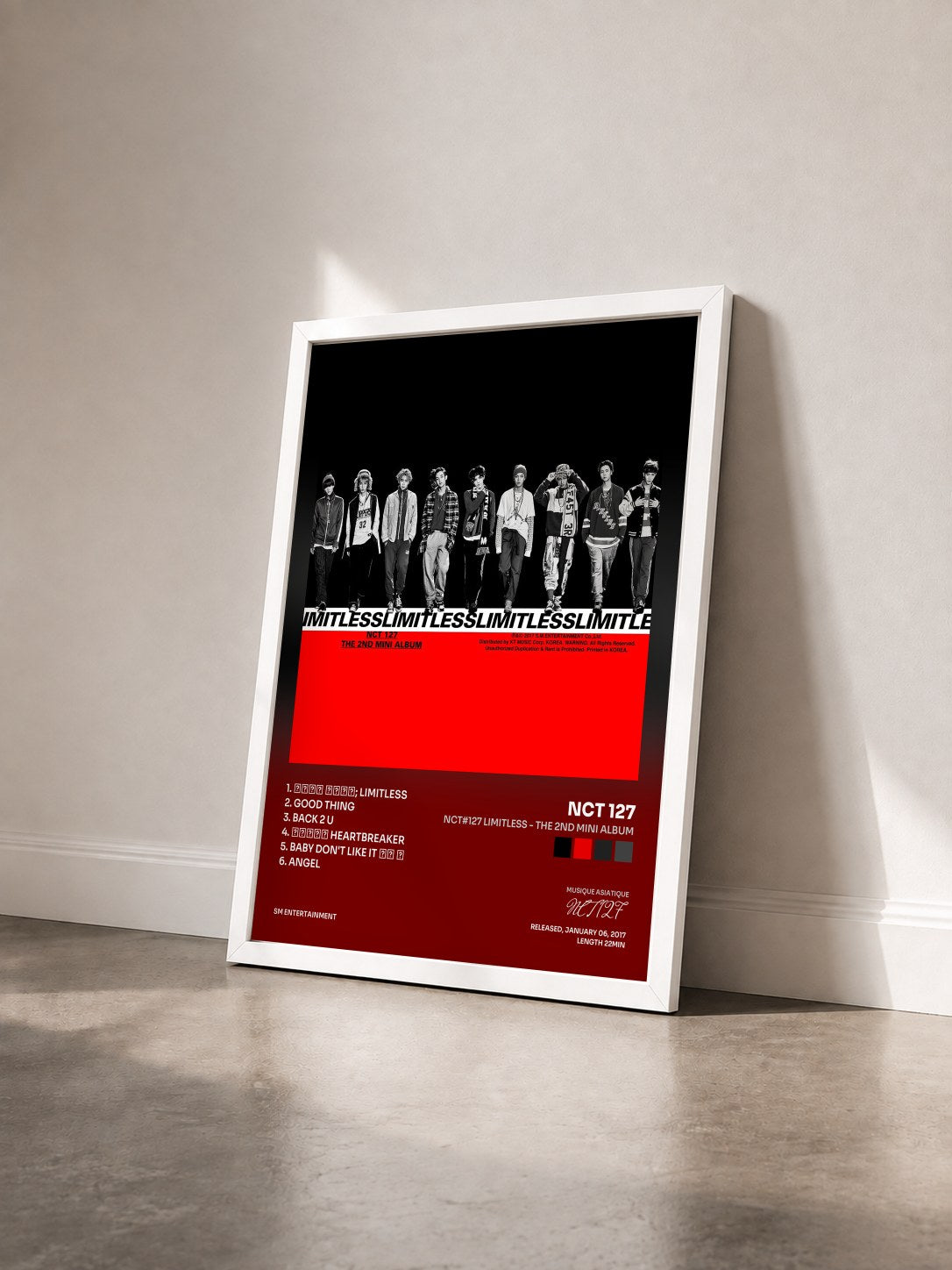 #blanc Tableau de l'album NCT#127 LIMITLESS - The 2nd Mini Album de NCT 127 vu de trois quarts, cadre blanc