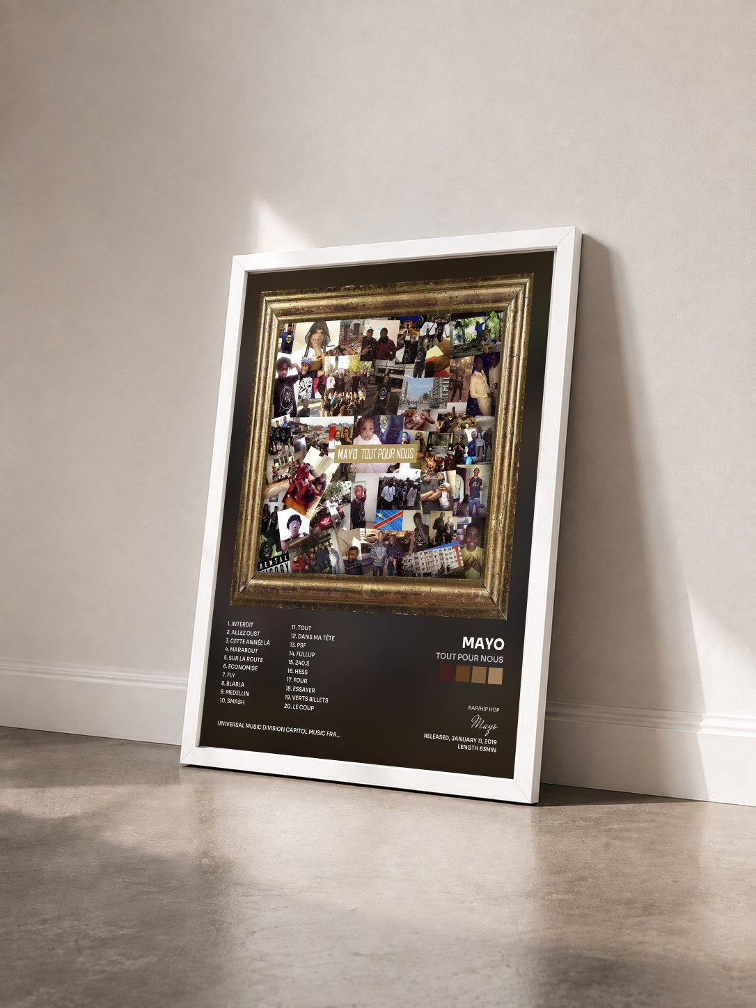 #blanc Tableau de l'album Tout pour nous de Mayo vu de trois quarts, cadre blanc