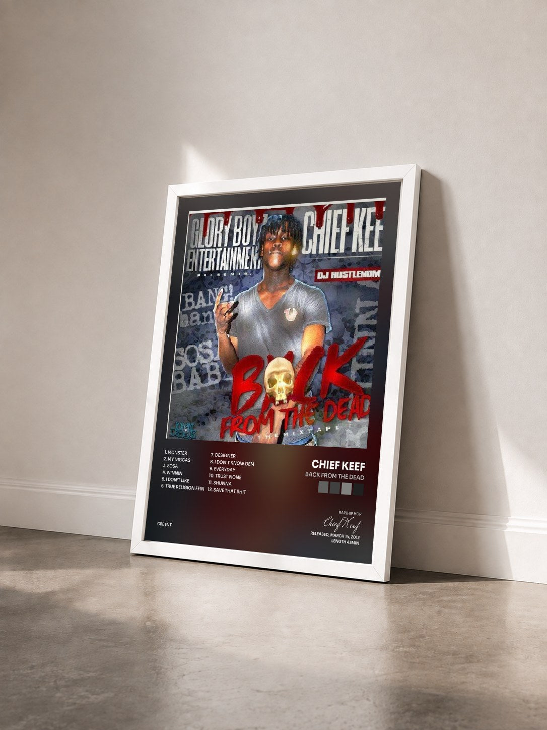 #blanc Tableau de l'album Back from the Dead de Chief Keef vu de trois quarts, cadre blanc