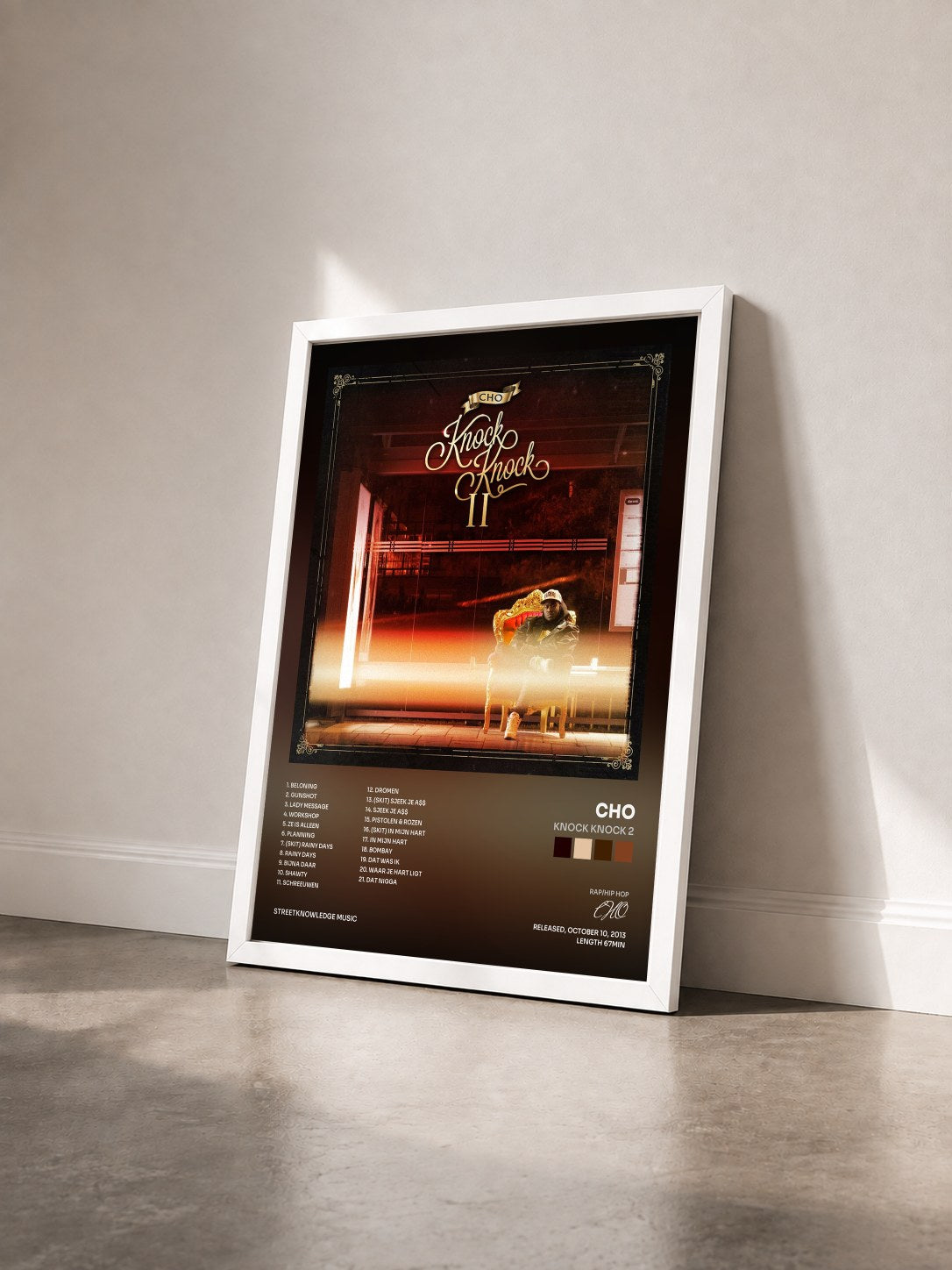 #blanc Tableau de l'album Knock Knock 2 de CHO vu de trois quarts, cadre blanc