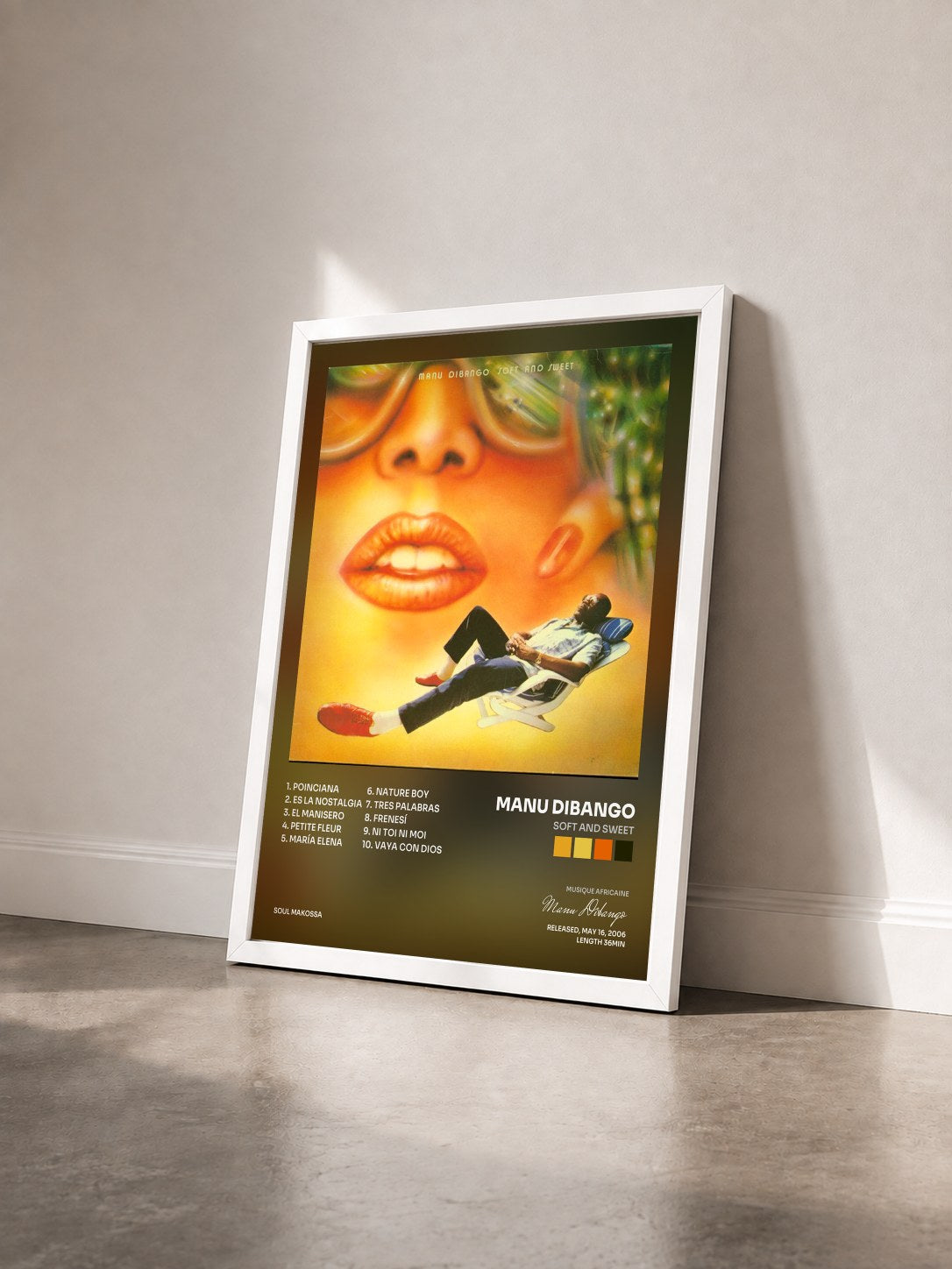 #blanc Tableau de l'album Soft And Sweet de Manu Dibango vu de trois quarts, cadre blanc